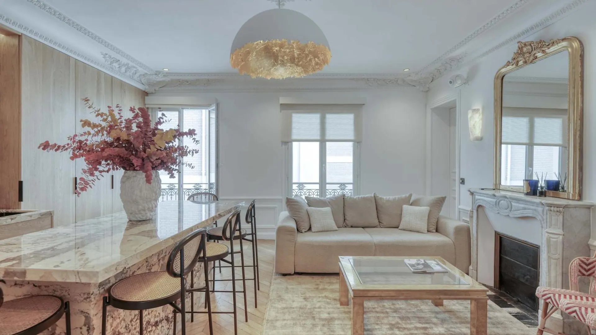 Appartement Montaigne Luxury